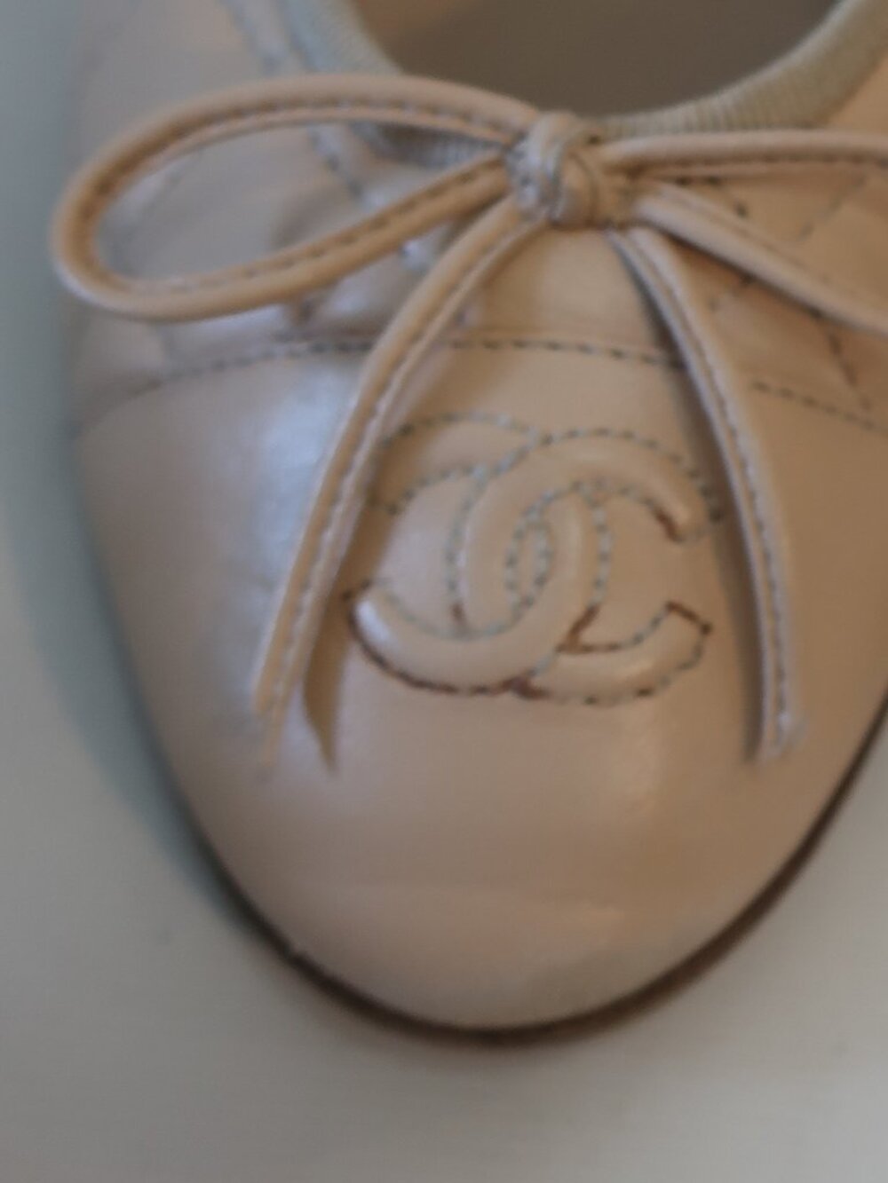 Women Chanel Nude Quilted Leather Logo Bow Tie Ballet Flats 38 1/2 EUR/US 8.5 - Picture 7 of 10